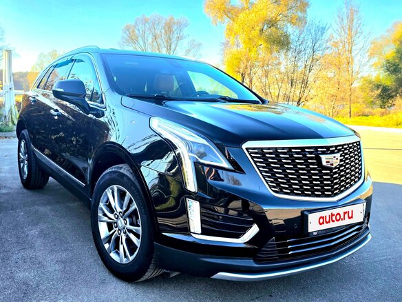 2021 Cadillac XT5 I Рестайлинг, чёрный, 3600000 рублей - вид 2