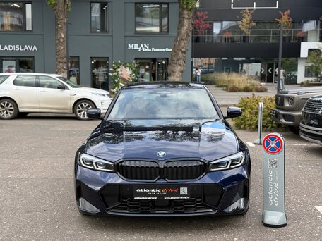 2023 BMW 3 серии 320i VII (G2x) Рестайлинг, чёрный, 4940000 рублей, вид 2