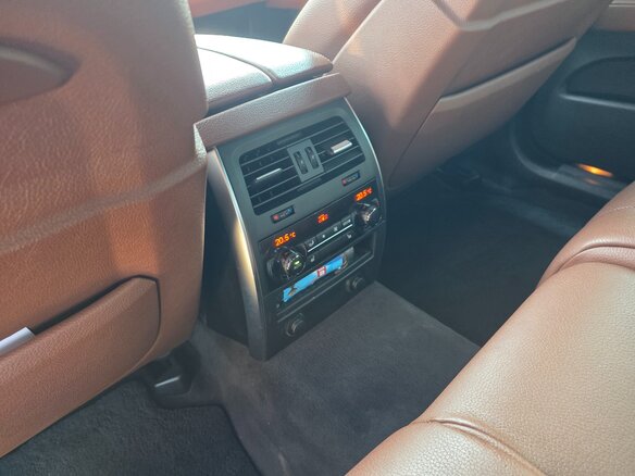 2012 BMW 5 серии Gran Turismo 530d xDrive VI (F10/F11/F07), бежевый, 1950000 рублей - вид 17