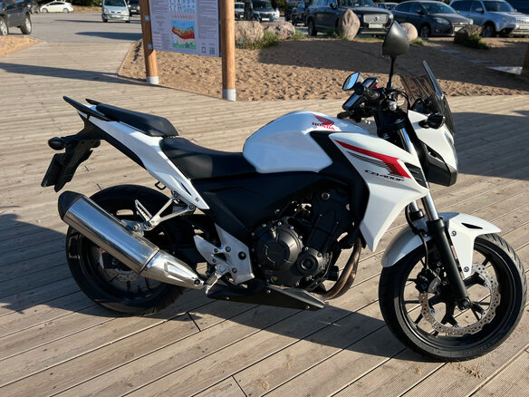 2013 Honda CB 400F, белый, 470000 рублей