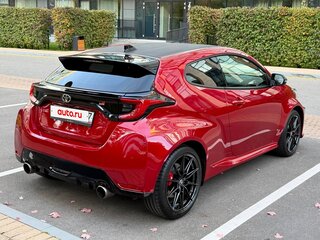 2024 Toyota Yaris IV, красный, 7500000 рублей, вид 5