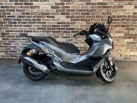 2026 QJMotor FORT 400 N, серый, 549000 рублей, вид 2