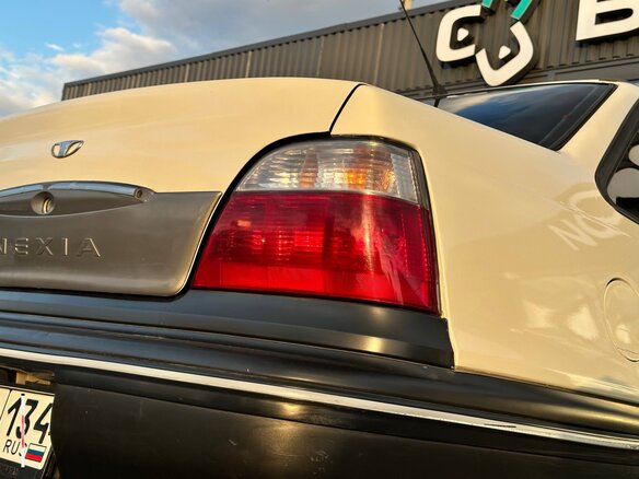 2008 Daewoo Nexia I, бежевый, 236000 рублей - вид 10