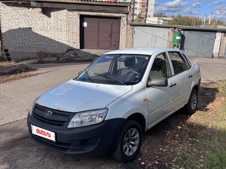 2012 Lada (ВАЗ) Granta I, белый, 260000 рублей, вид 1