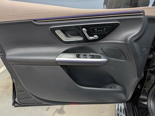 2025 Mercedes-Benz EQE SUV 500, чёрный, 10800000 рублей, вид 5