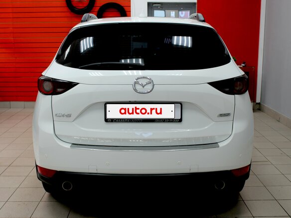2017 Mazda CX-5 II, белый, 2400000 рублей - вид 4