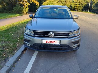 2018 Volkswagen Tiguan II, серебристый, 1900000 рублей, вид 2