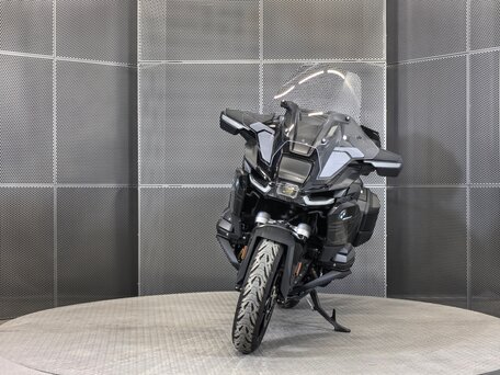 2025 BMW R 1300 RT, чёрный, 2949000 рублей, вид 3