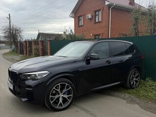 2022 BMW X5 30d IV (G05/G18), чёрный, 9000000 рублей, вид 3
