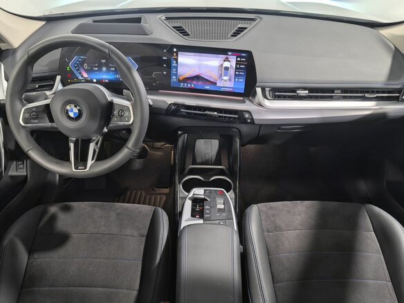2026 BMW X1 Long 25Li xDrive III (U11/U12), белый, 5720000 рублей - вид 10