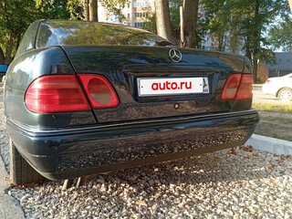 1998 Mercedes-Benz E-Класс 240 II (W210, S210), синий, 425000 рублей, вид 3