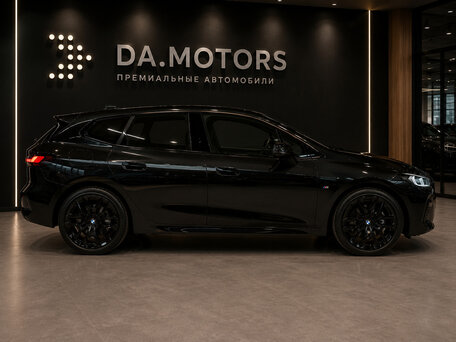 2025 BMW iX xDrive45 I (I20) Рестайлинг, чёрный, 12190000 рублей, вид 5