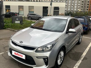 2019 Kia Rio IV, серый, 1400000 рублей, вид 1
