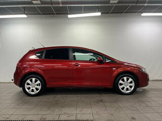 2009 SEAT Leon II, красный, 650000 рублей, вид 3