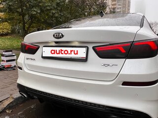 2018 Kia Optima IV Рестайлинг, белый, 2450000 рублей, вид 5