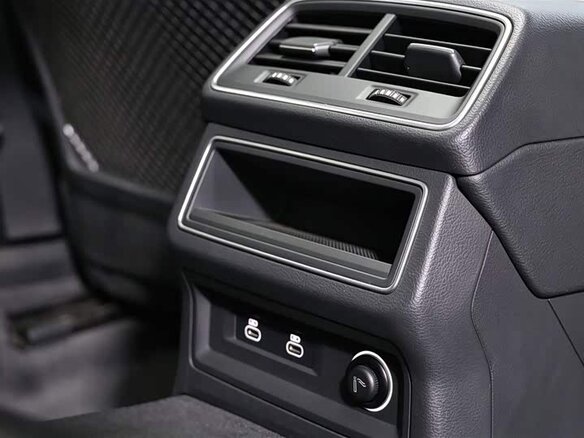 2023 Audi A6 40 TFSI Long V (C8) Рестайлинг, чёрный, 4950000 рублей - вид 9