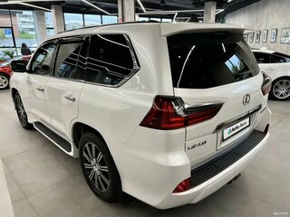 2018 Lexus LX 450d III Рестайлинг 2, белый, 6500000 рублей, вид 3
