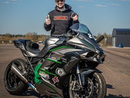 2020 Kawasaki Ninja H2 SX, серый, 3800000 рублей, вид 1