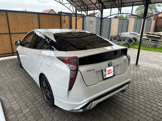2017 Toyota Prius IV (XW50), белый, 1650000 рублей, вид 4