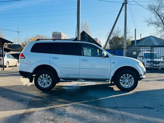 2015 Mitsubishi Pajero Sport II Рестайлинг, белый, 1999000 рублей, вид 5