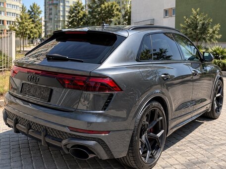2025 Audi RS Q8 Performance I Рестайлинг, серый, вид 2
