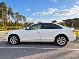 2011 Audi A4 IV (B8), белый, 1200000 рублей, вид 2