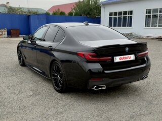2021 BMW 5 серии 530i xDrive VII (G30/G31/G38) Рестайлинг, чёрный, 7200000 рублей, вид 3