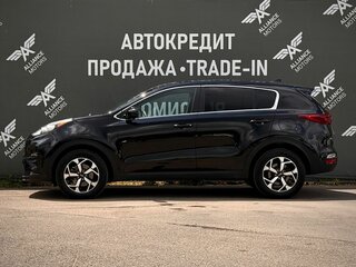 2020 Kia Sportage IV Рестайлинг, чёрный, 2115000 рублей, вид 4
