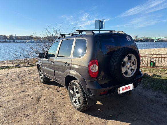 2013 Chevrolet Niva I Рестайлинг, коричневый, 449000 рублей - вид 2