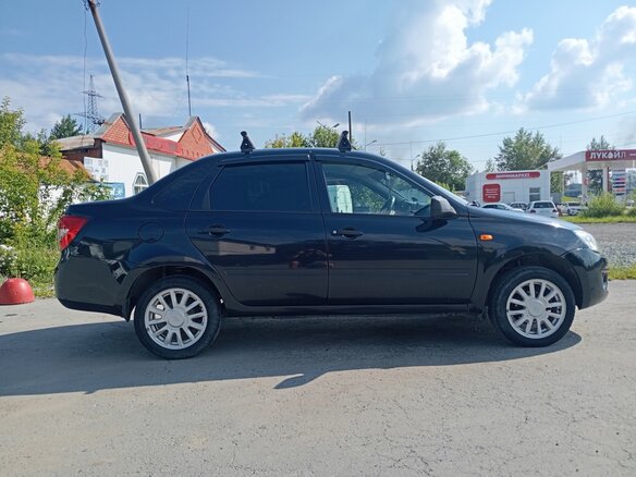 2014 Lada (ВАЗ) Granta I, чёрный, 450000 рублей - вид 3