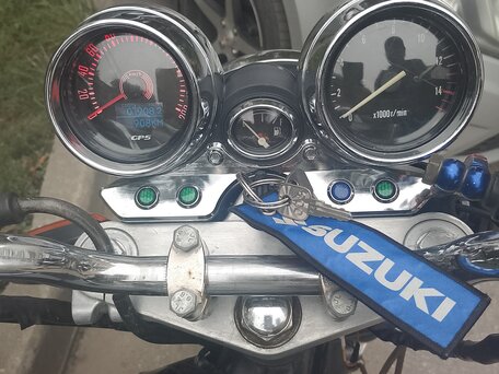 1997 Suzuki GSX 400 Inazuma, чёрный, 185000 рублей, вид 4