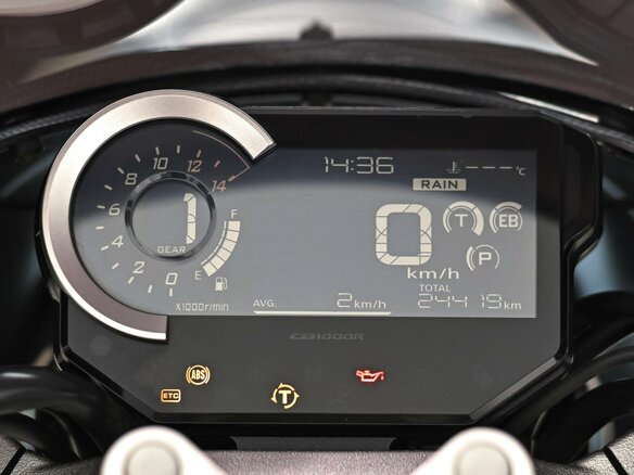 2018 Honda CB 1000R, чёрный, 975000 рублей - вид 8