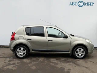 2010 Renault Sandero I, бежевый, 390000 рублей, вид 4