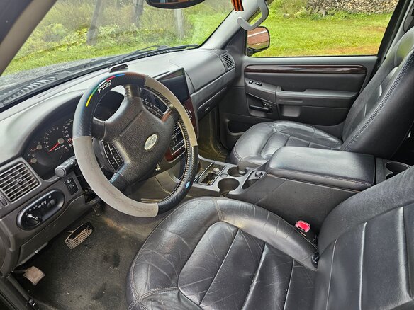 2005 Ford Explorer III, чёрный, 850000 рублей - вид 6