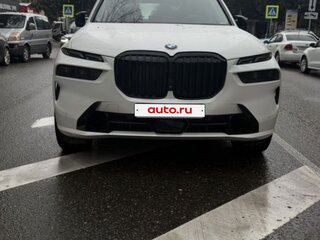 2022 BMW X7 40i I (G07) Рестайлинг, белый, 8500000 рублей, вид 3