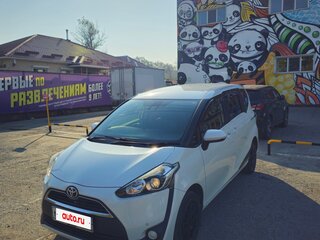 2016 Toyota Sienta II, белый, 1050000 рублей, вид 1