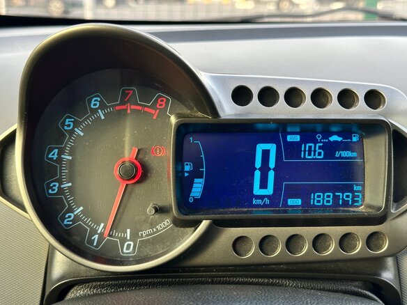 2012 Chevrolet Aveo II, серебристый, 576000 рублей - вид 21