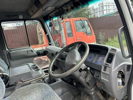 1989 Hino Series 500 (Ranger), белый, 2950000 рублей, вид 3