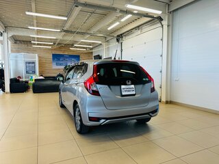 2018 Honda Fit III Рестайлинг, серый, 1329000 рублей, вид 4