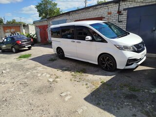 2015 Honda Stepwgn Spada V, белый, 1800000 рублей, вид 3