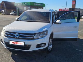 2012 Volkswagen Tiguan I Рестайлинг, белый, 1300000 рублей, вид 1