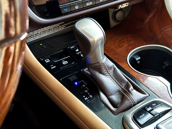 2017 Lexus RX 200t IV, чёрный, 4000000 рублей - вид 34