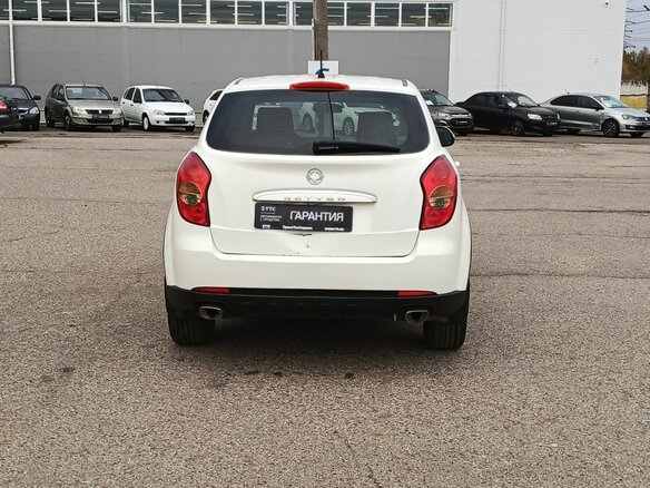 2011 SsangYong Actyon II, белый, 690000 рублей - вид 5