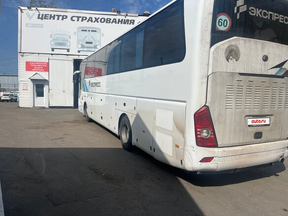 2017 Yutong ZK6122H9, белый, 5150000 рублей - вид 5