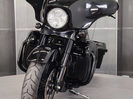 2019 Harley-Davidson Street Glide Special, чёрный, 1949000 рублей, вид 3