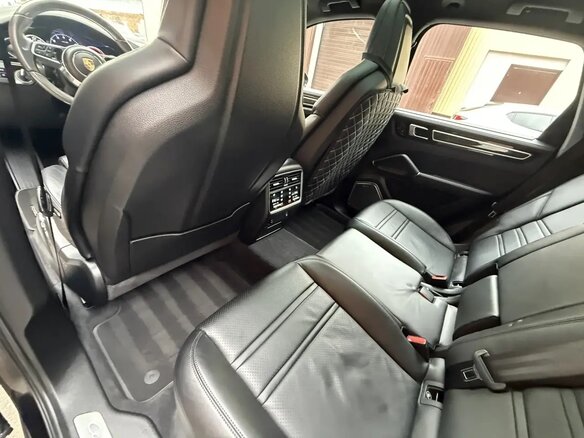 2019 Porsche Cayenne III, чёрный, 7000000 рублей - вид 12