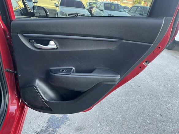 2020 Kia Rio IV Рестайлинг, красный, 1579000 рублей - вид 27