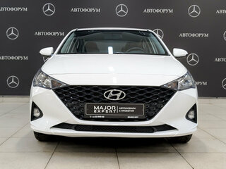 2022 Hyundai Solaris II Рестайлинг, белый, 1560000 рублей, вид 2