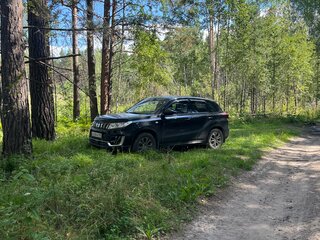2020 Suzuki Vitara II Рестайлинг, чёрный, 1730000 рублей, вид 3