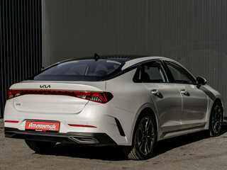 2022 Kia K5 III, белый, 2500000 рублей, вид 5